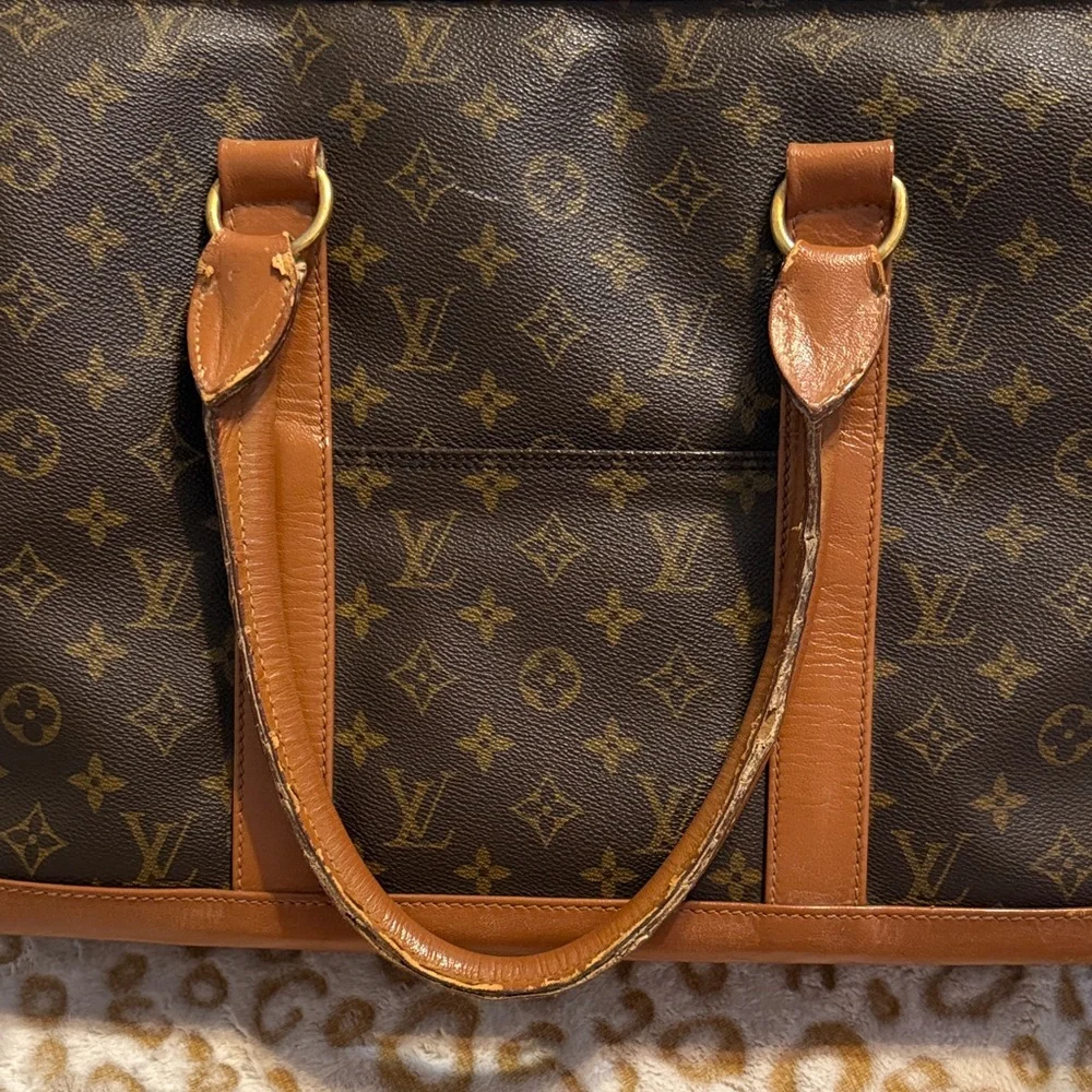 Elegant Brown Monogram Briefcase - Picture 4 of 8
